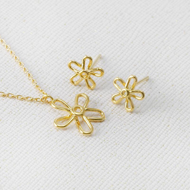 Flower Wire Earrings