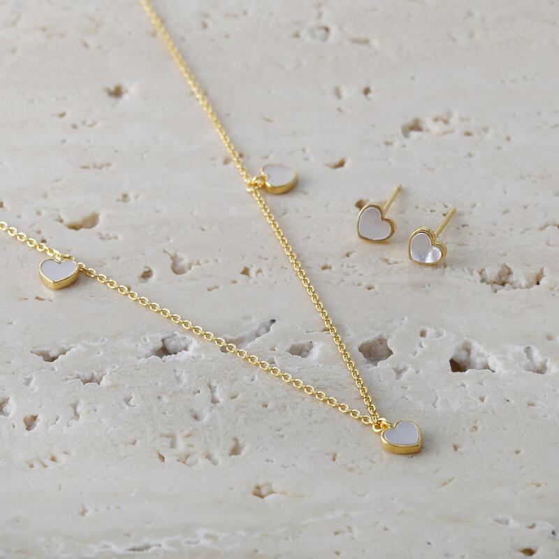 Pearl Bloom Heart Studs Earrings