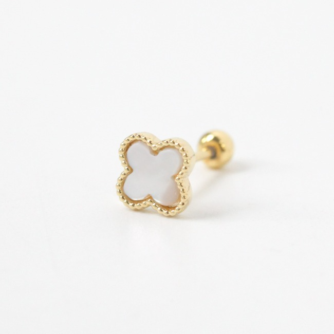 Luminous Clover Stud