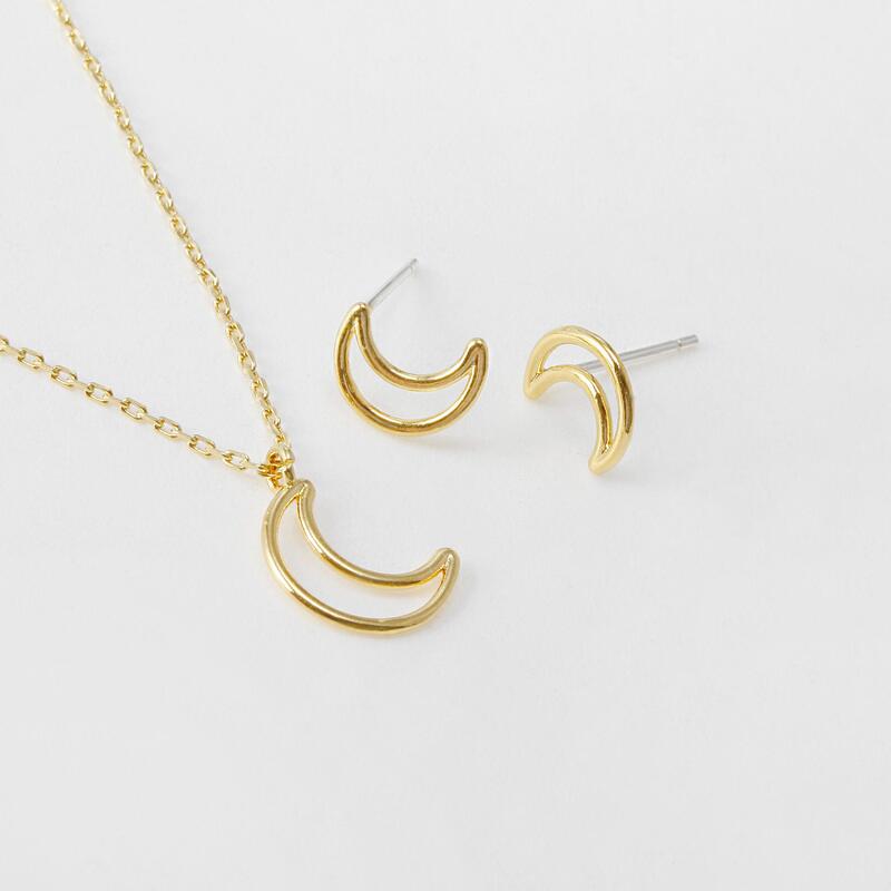 Wire Crescent Moon Necklace