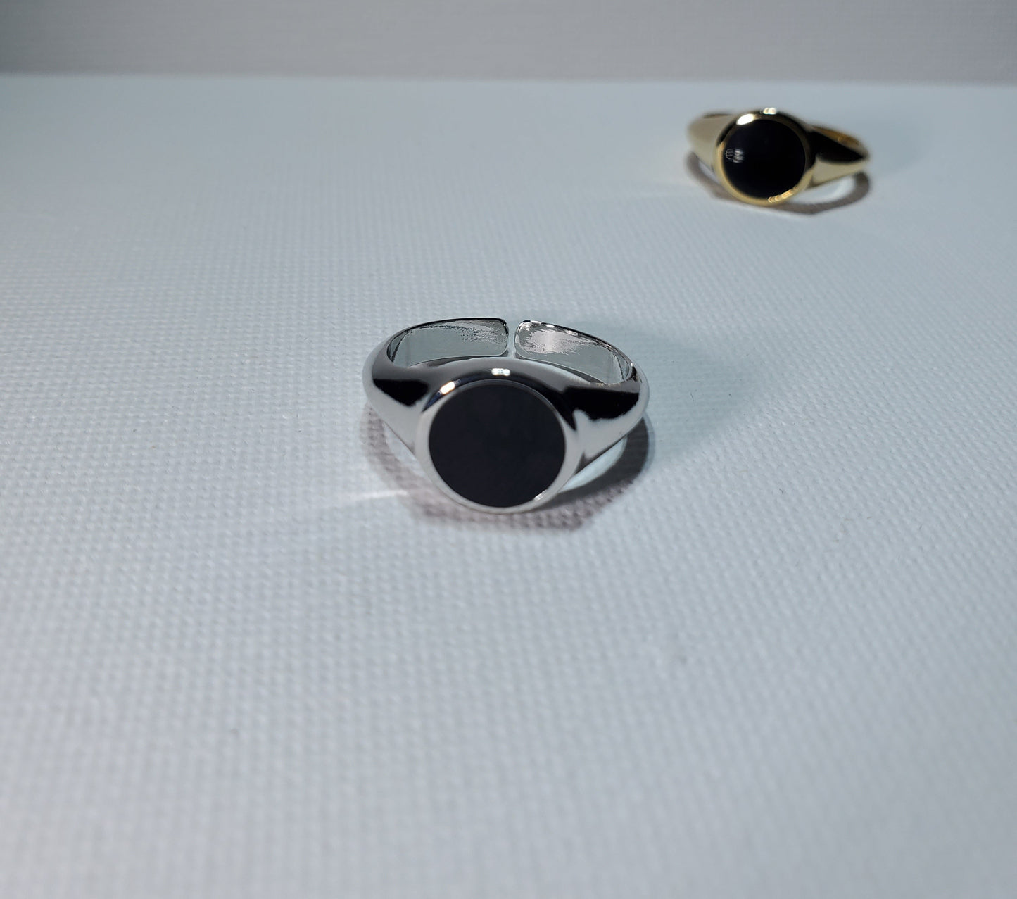 Black Round Enamel Signet Ring
