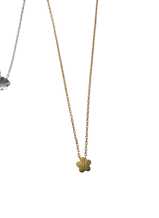 Matte Flower Necklace