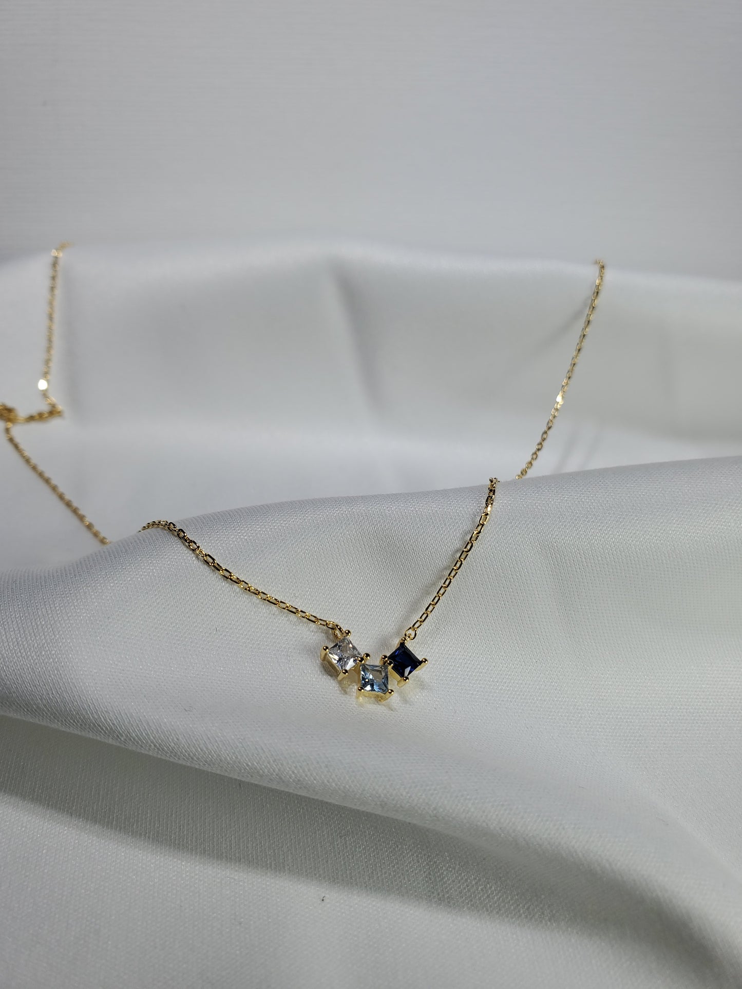 Twinkle Hug Necklace