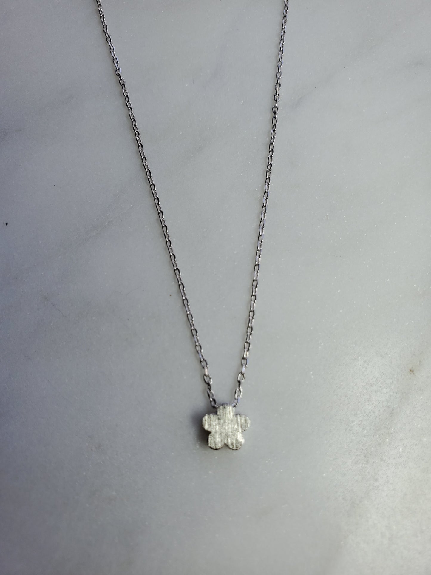 Matte Flower Necklace