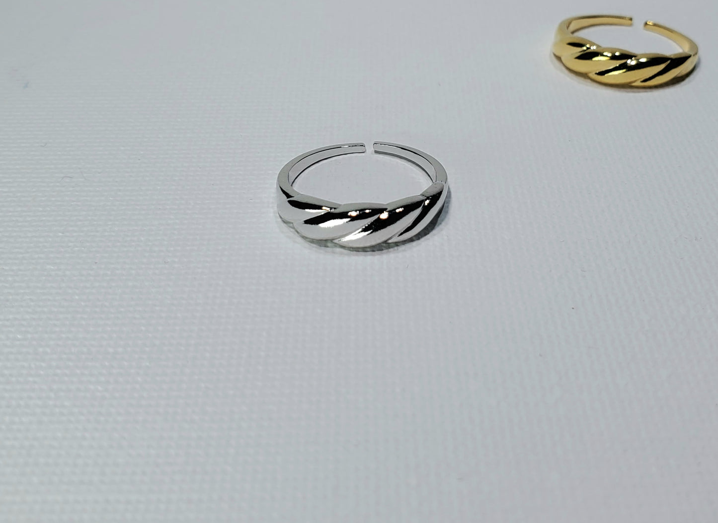 Classic Croissant Ring