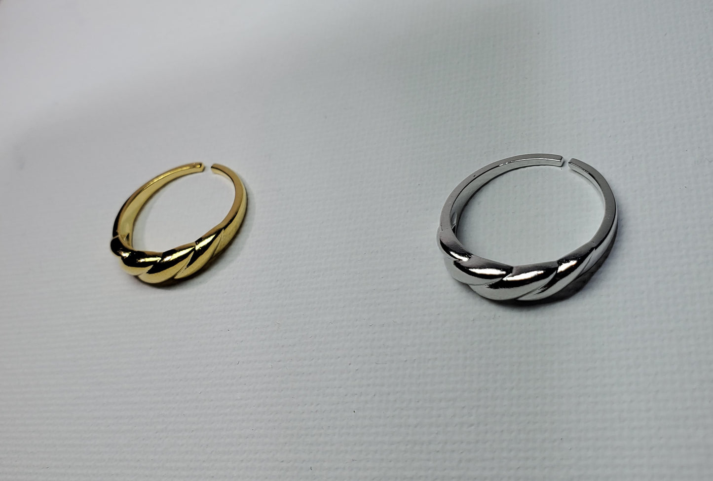 Classic Croissant Ring